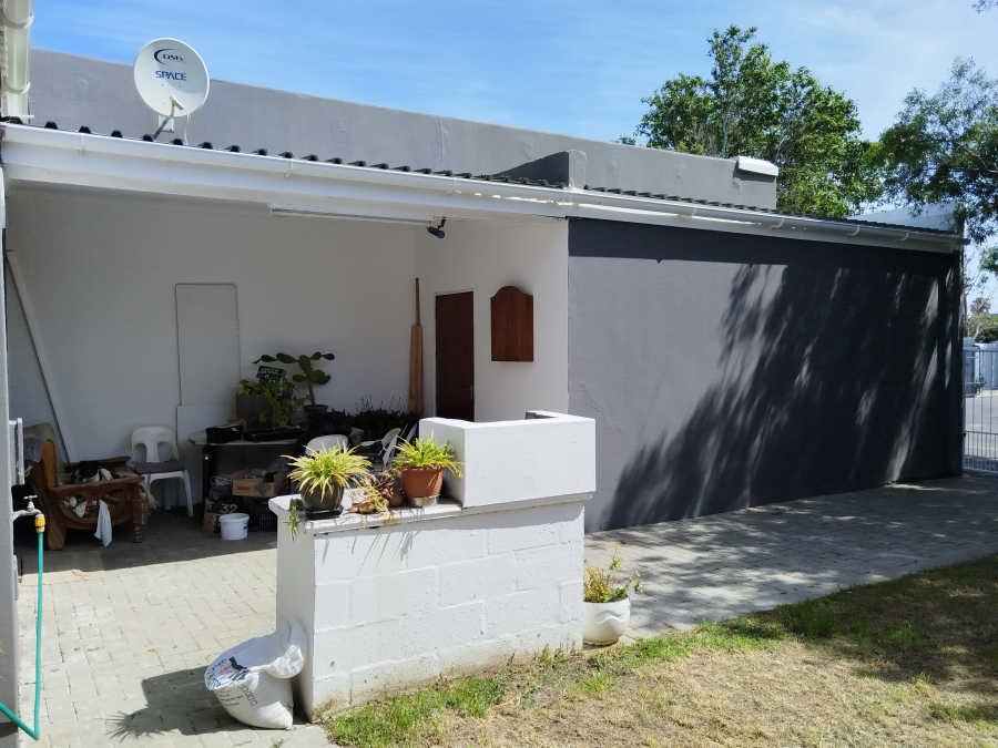 2 Bedroom Property for Sale in Admirals Park Western Cape